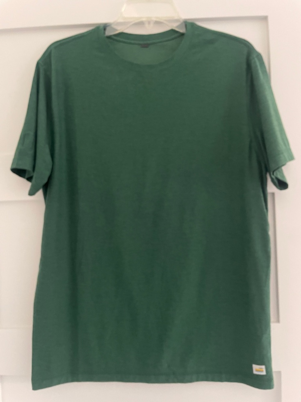 Vuori Strato  Short Sleeve Tech Tee  in Viridian color